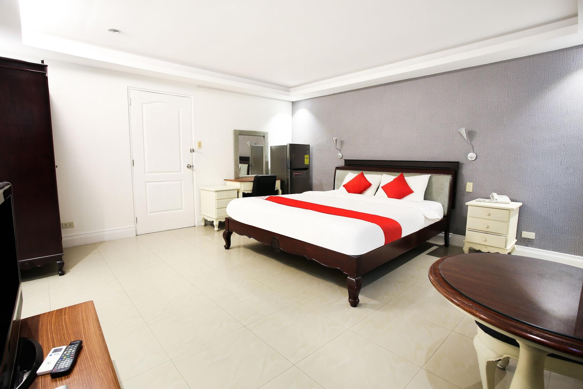 Hotel Euroasia By Bluebookers 3*