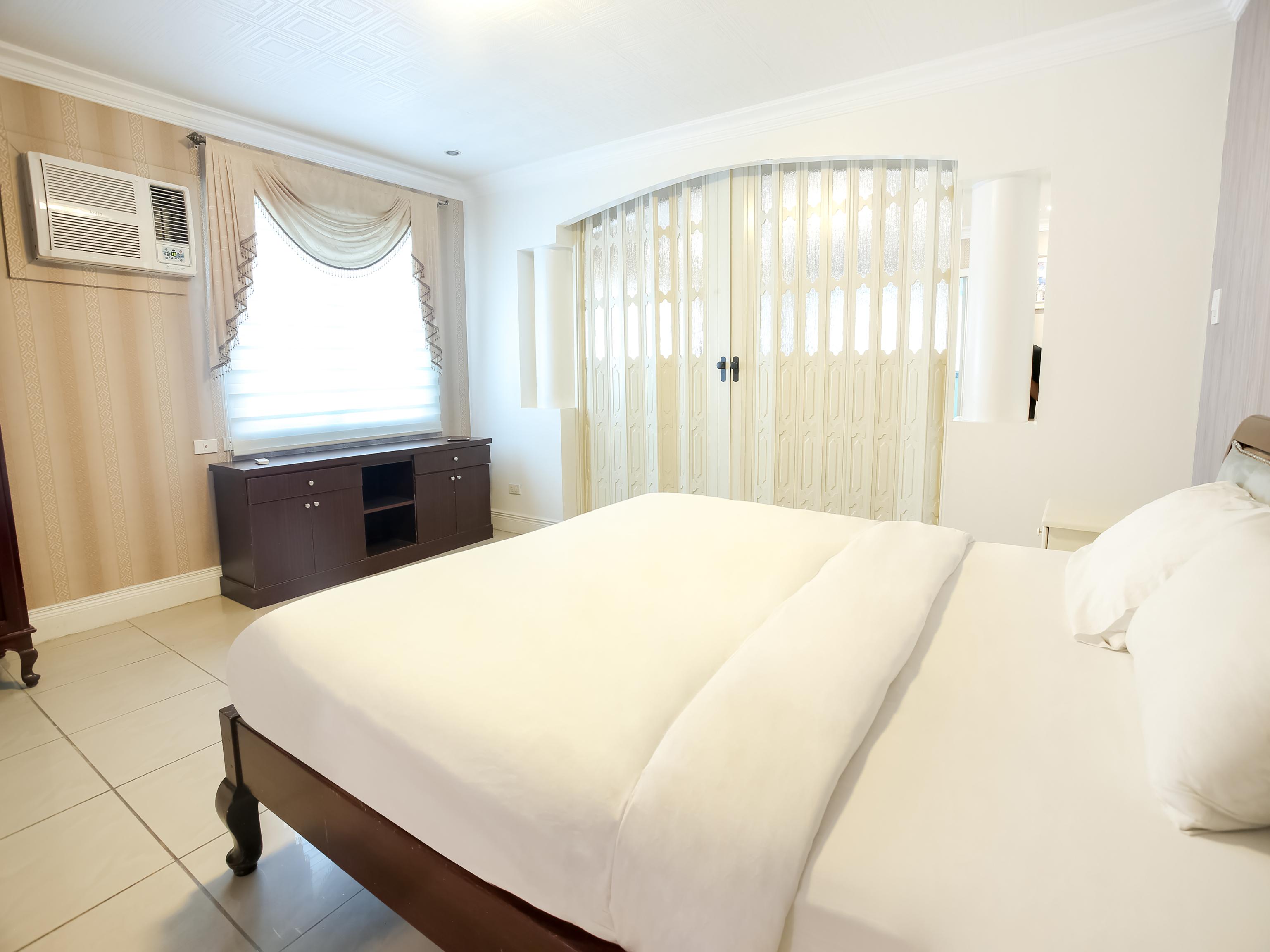 Euroasia By Bluebookers Hotel 3*