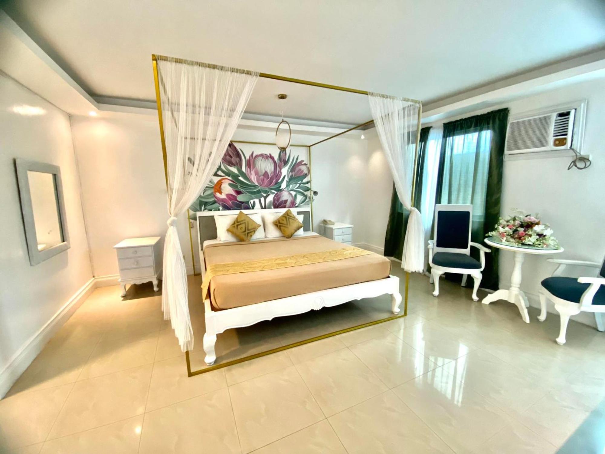 Euroasia By Bluebookers Hotel 3*