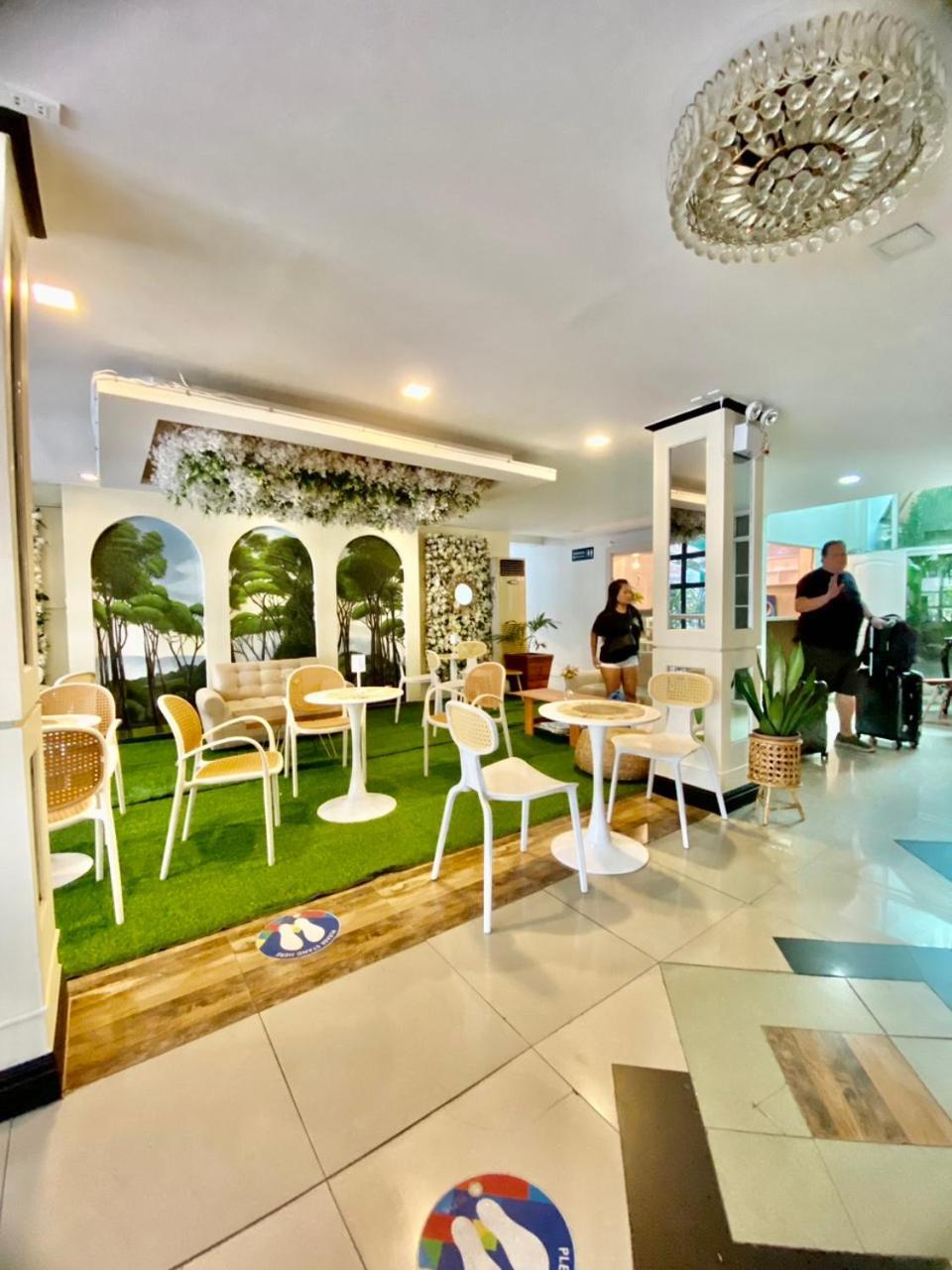 Hotel Euroasia By Bluebookers
