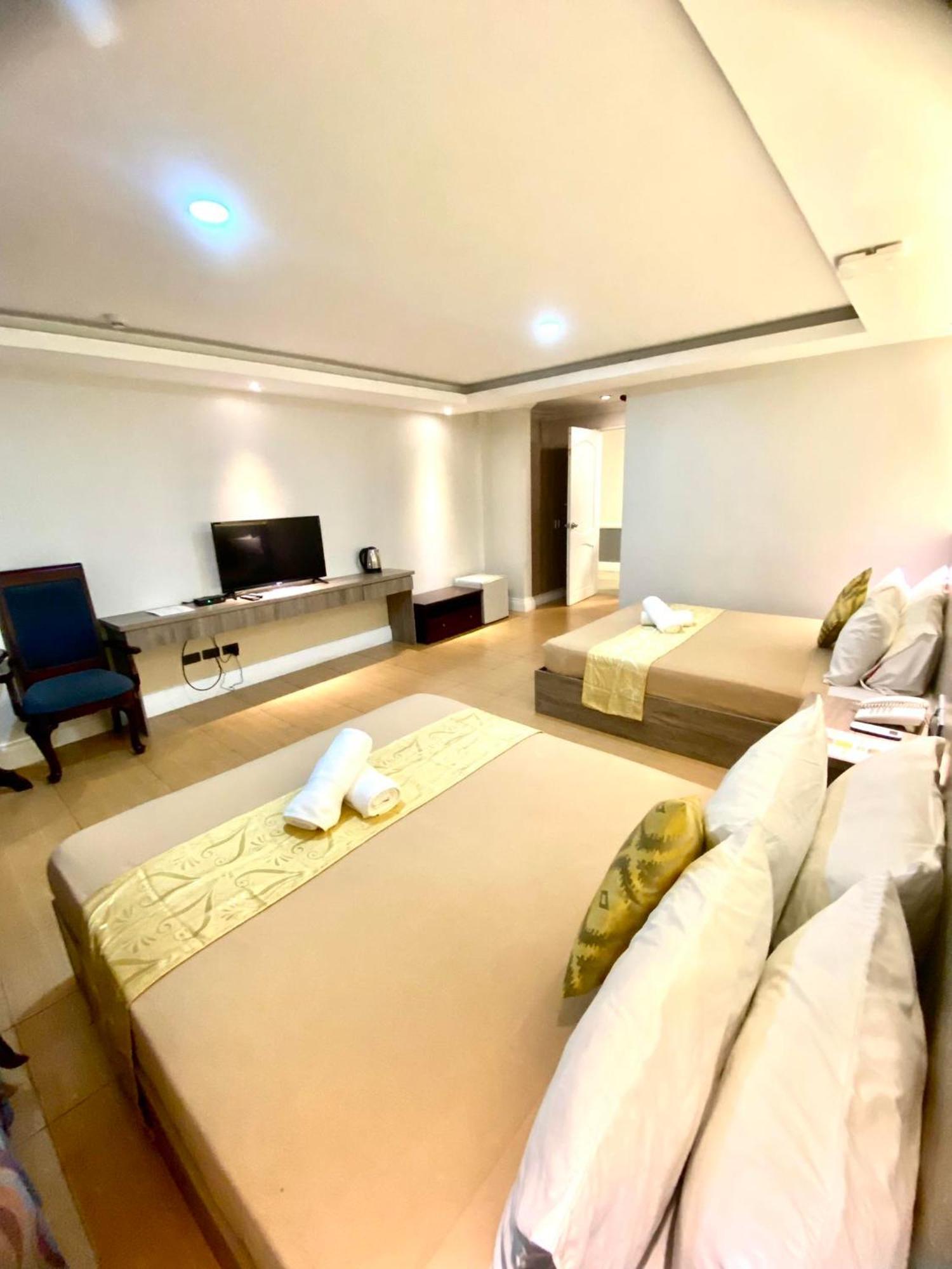 Hotel Euroasia By Bluebookers 3*